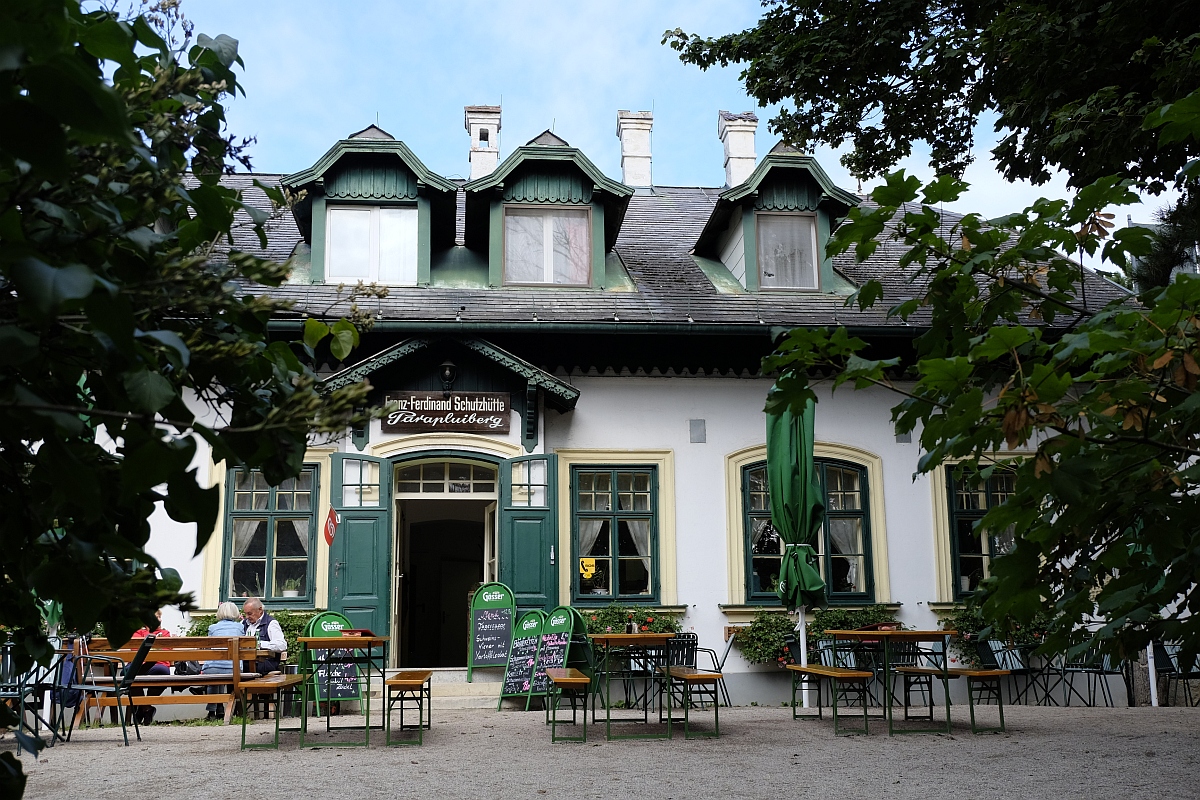 Perchtoldsdorf · Franz-Ferdinand-Schutzhaus auf dem Parapluiberg